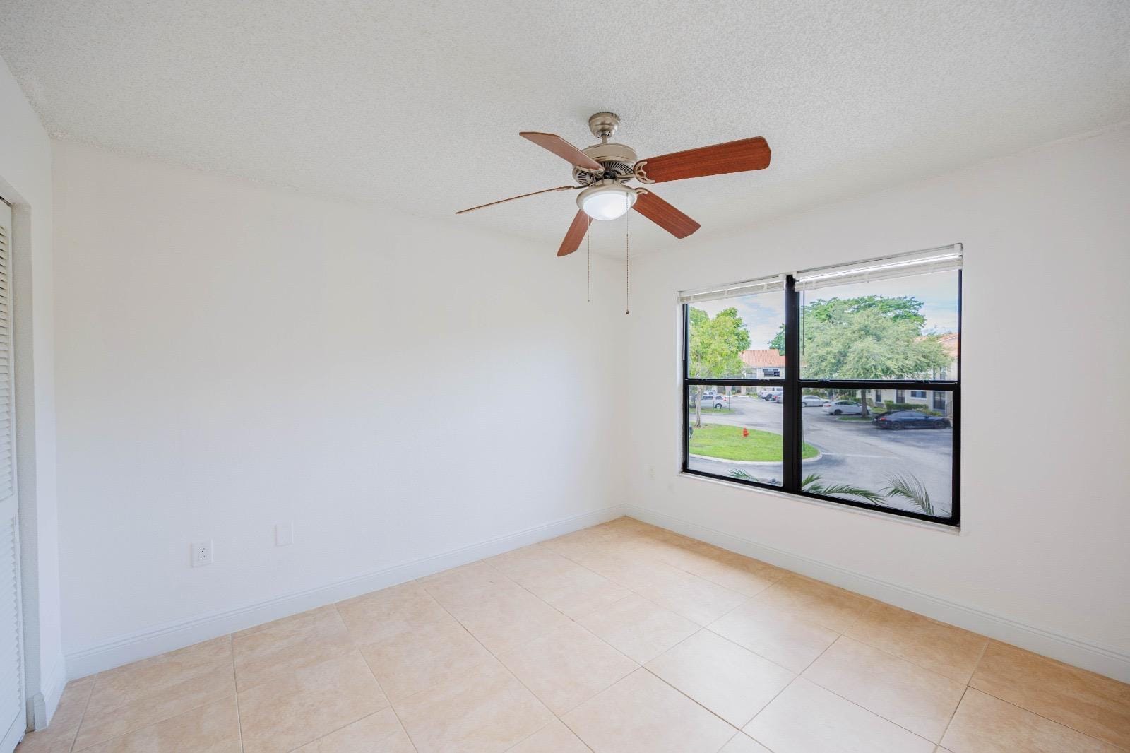 1524 Lake Crystal Drive E, Royal Palm Beach, FL 33411 photo 8