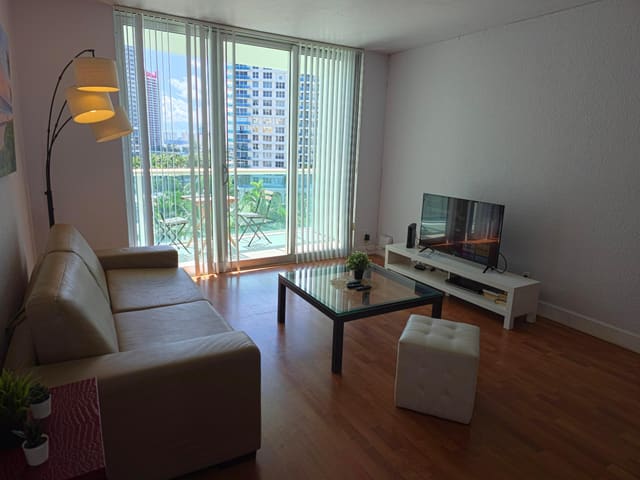 3801 S Ocean Drive 8T, Tides On Hollywood Beach, Hollywood, FL