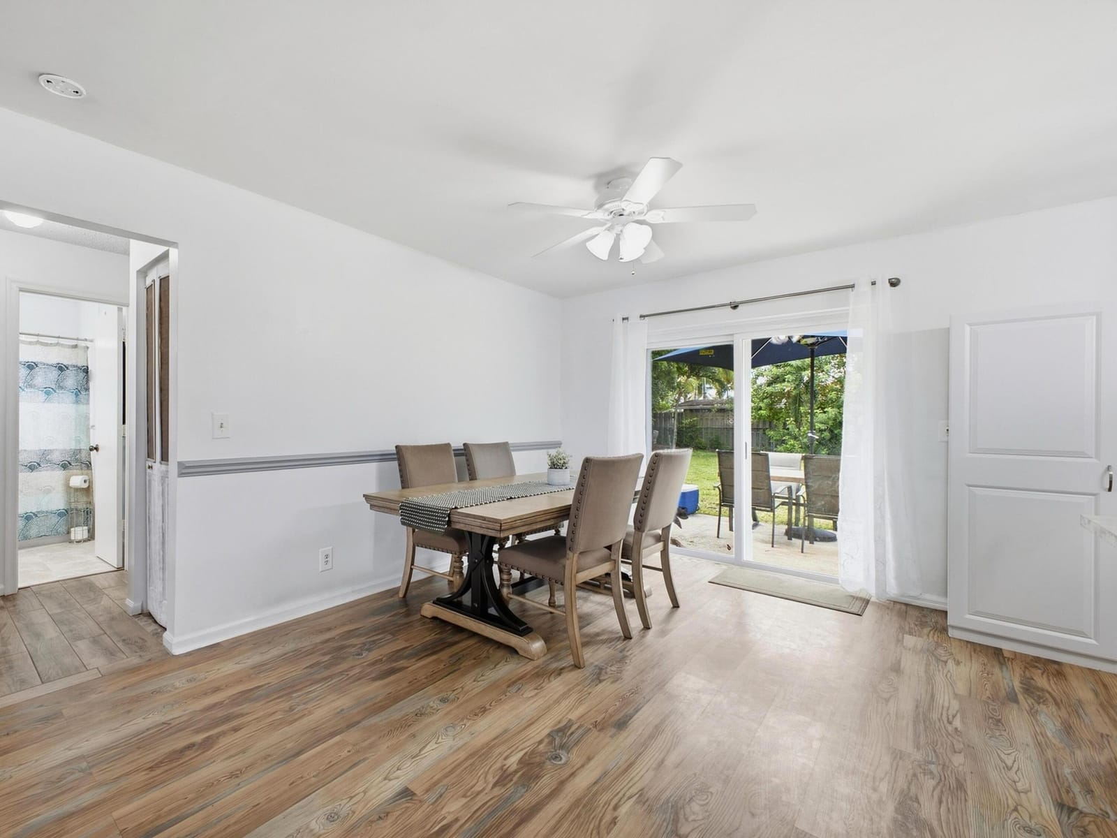 234 La Mancha Avenue, Royal Palm Beach, FL 33411 photo 9