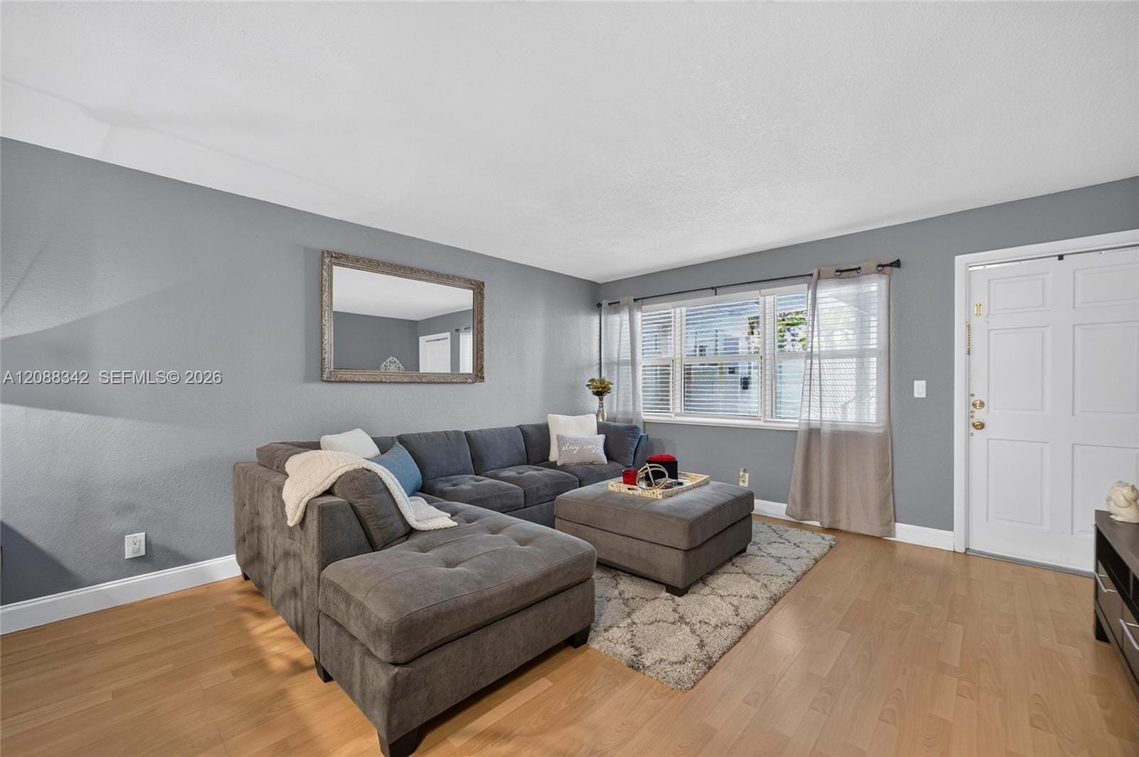2715 NE 49th Street 103 — photo 9