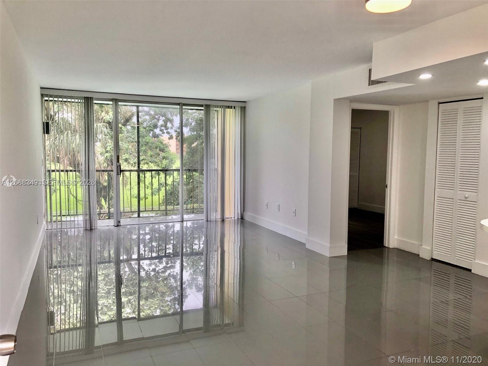 8870 Fontainebleau Boulevard 208 — photo 2