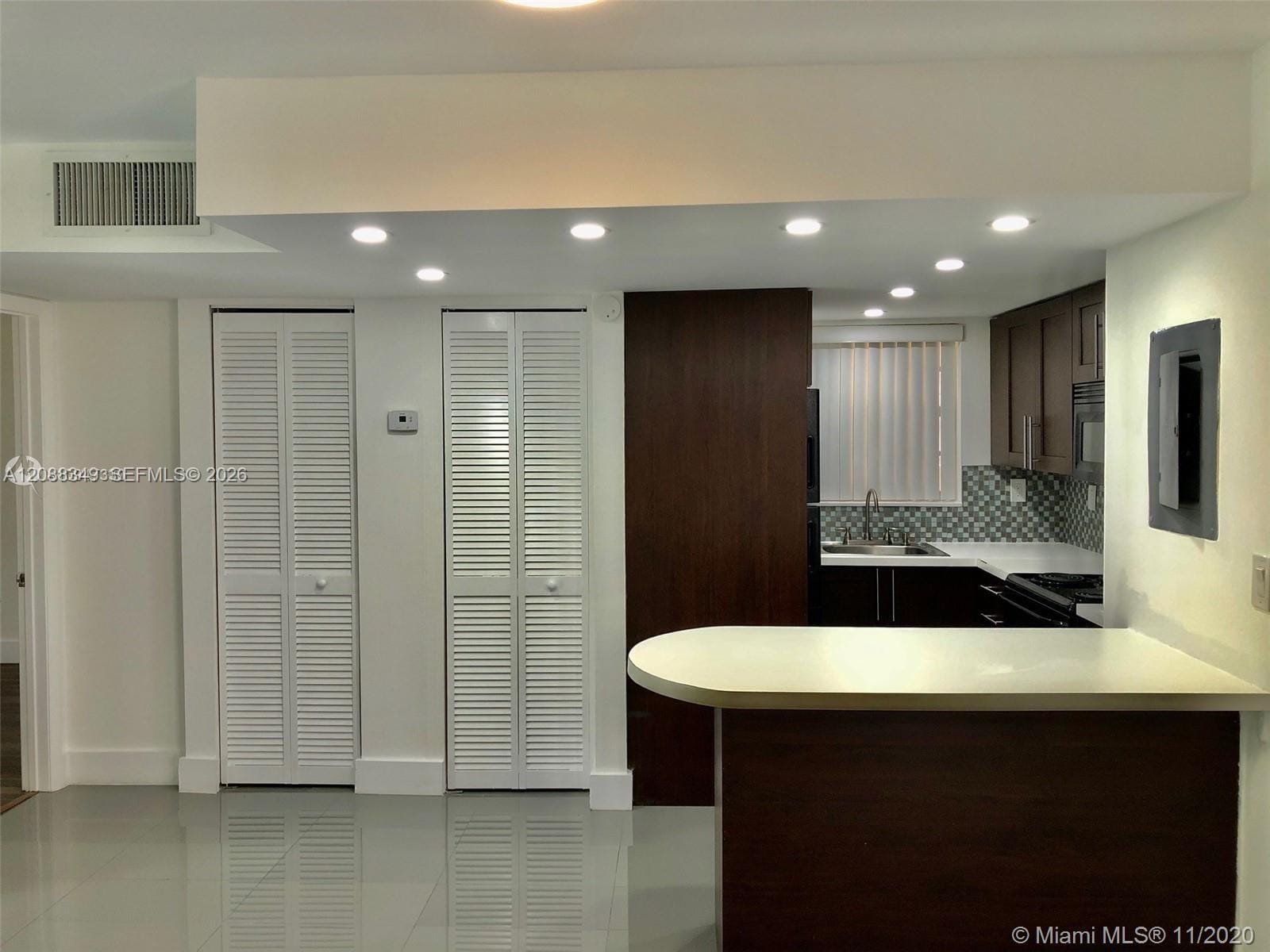 8870 Fontainebleau Boulevard 208 — photo 3