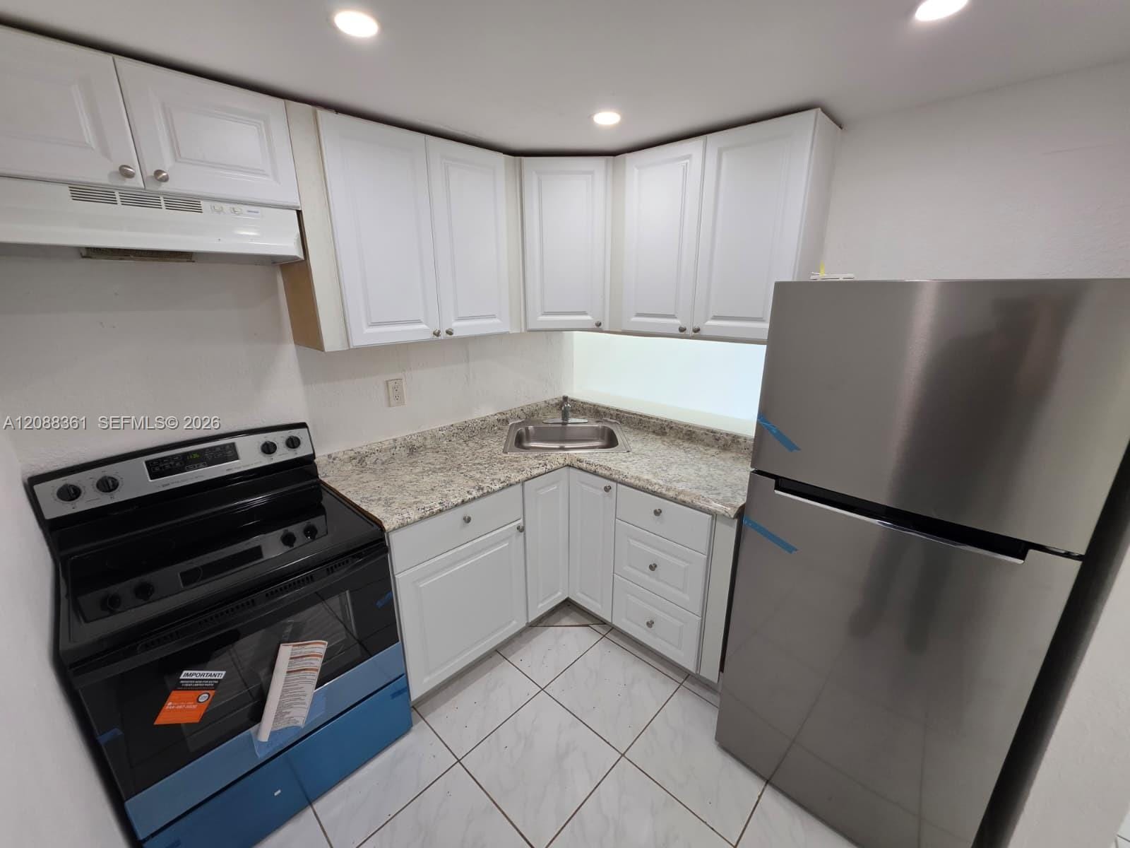 4550 NW 9th Street 605E, Miami, FL 33126 photo 15