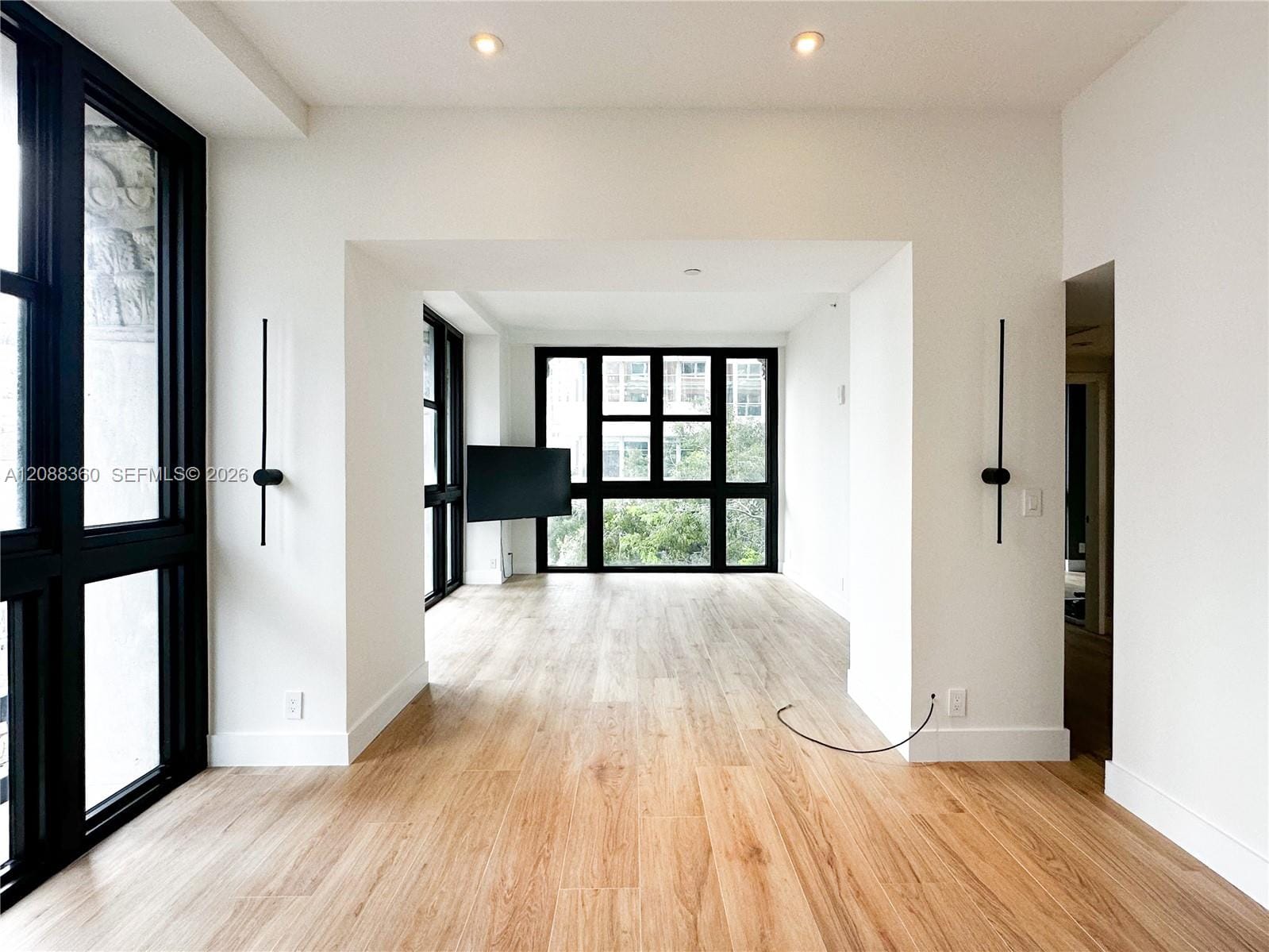 111 E Flagler Street 304, Miami, FL 33131 photo 5