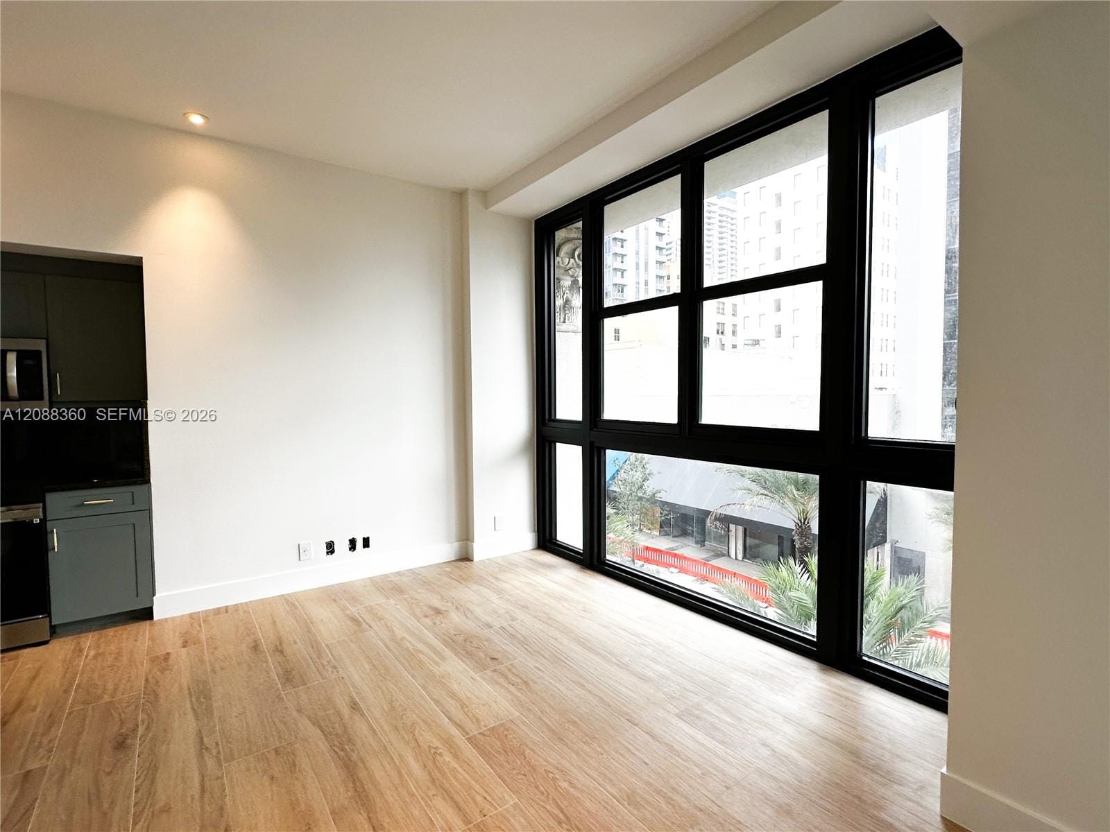 111 E Flagler Street 304, Miami, FL 33131 photo 7