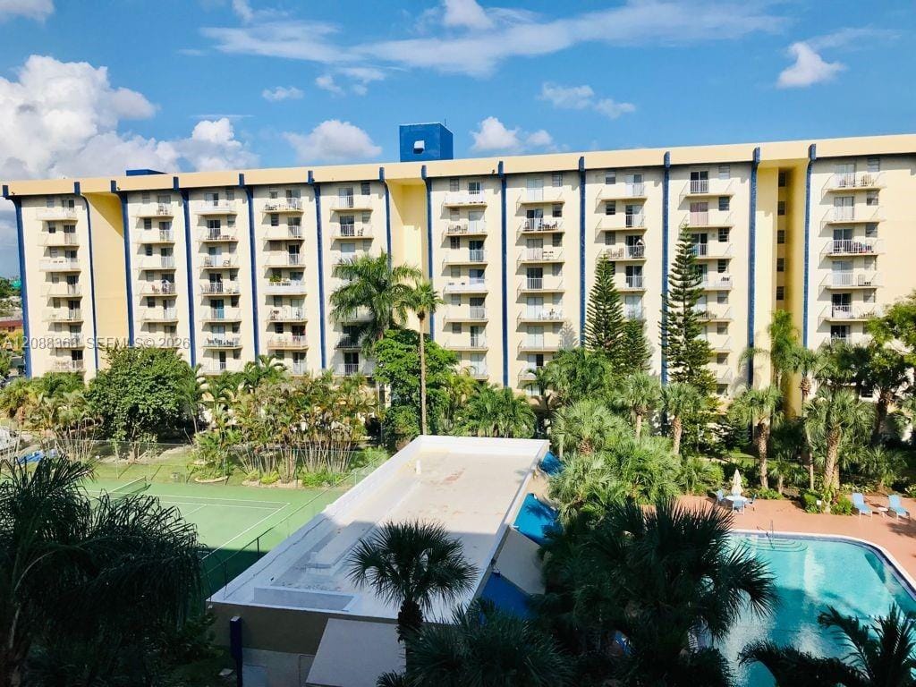 4550 NW 9th Street 606E, Miami, FL 33126 photo 13
