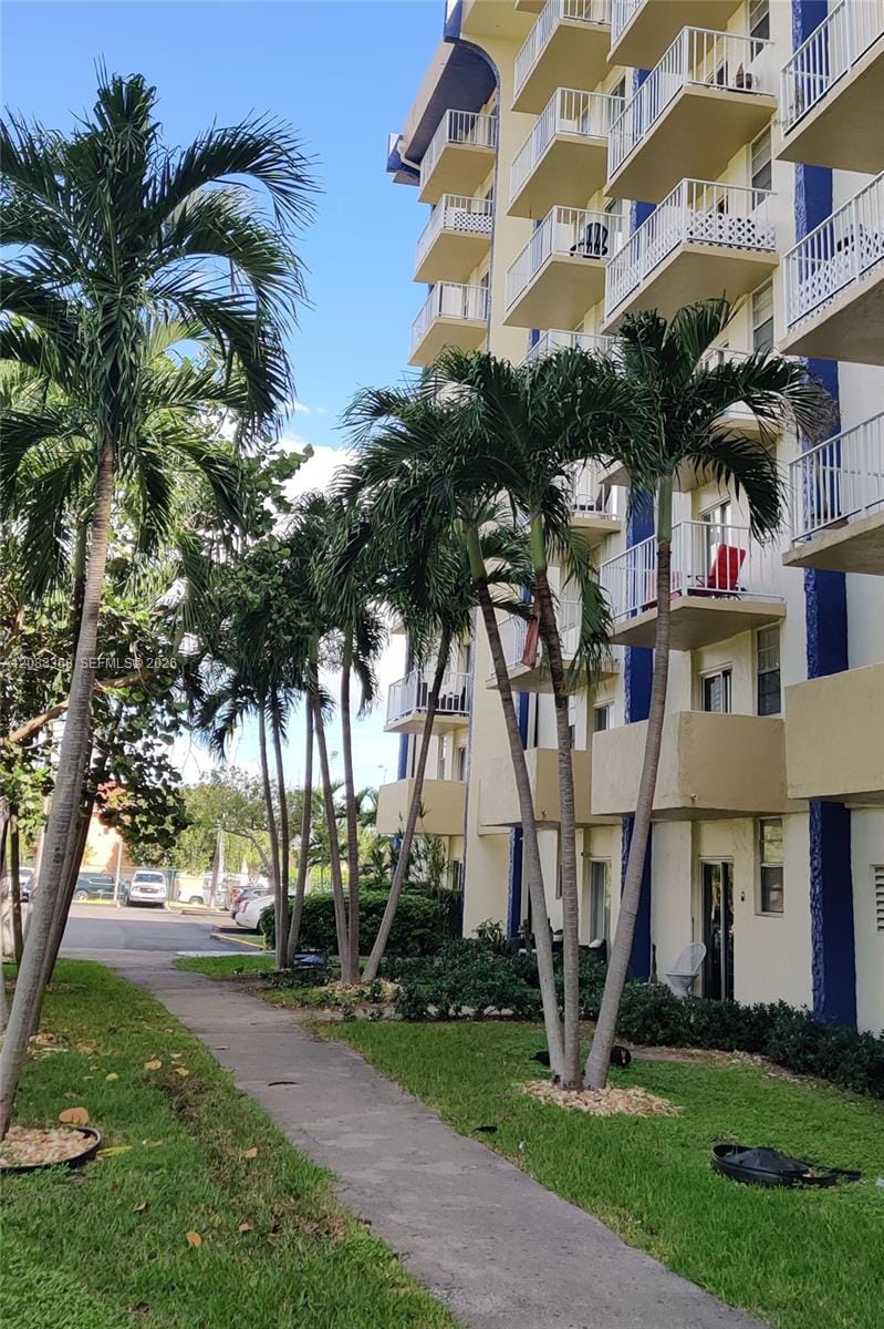 4550 NW 9th Street 606E, Miami, FL 33126 photo 16