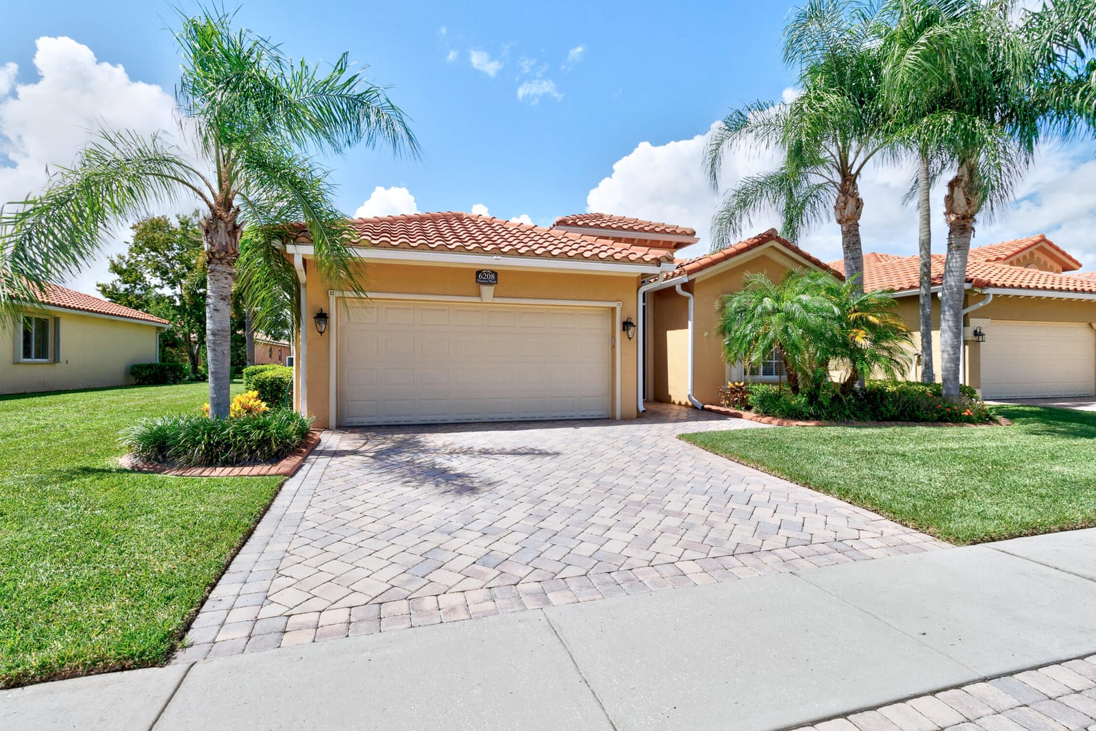 Pending home at 6208 Thames Place, Vero Beach, FL 32966
