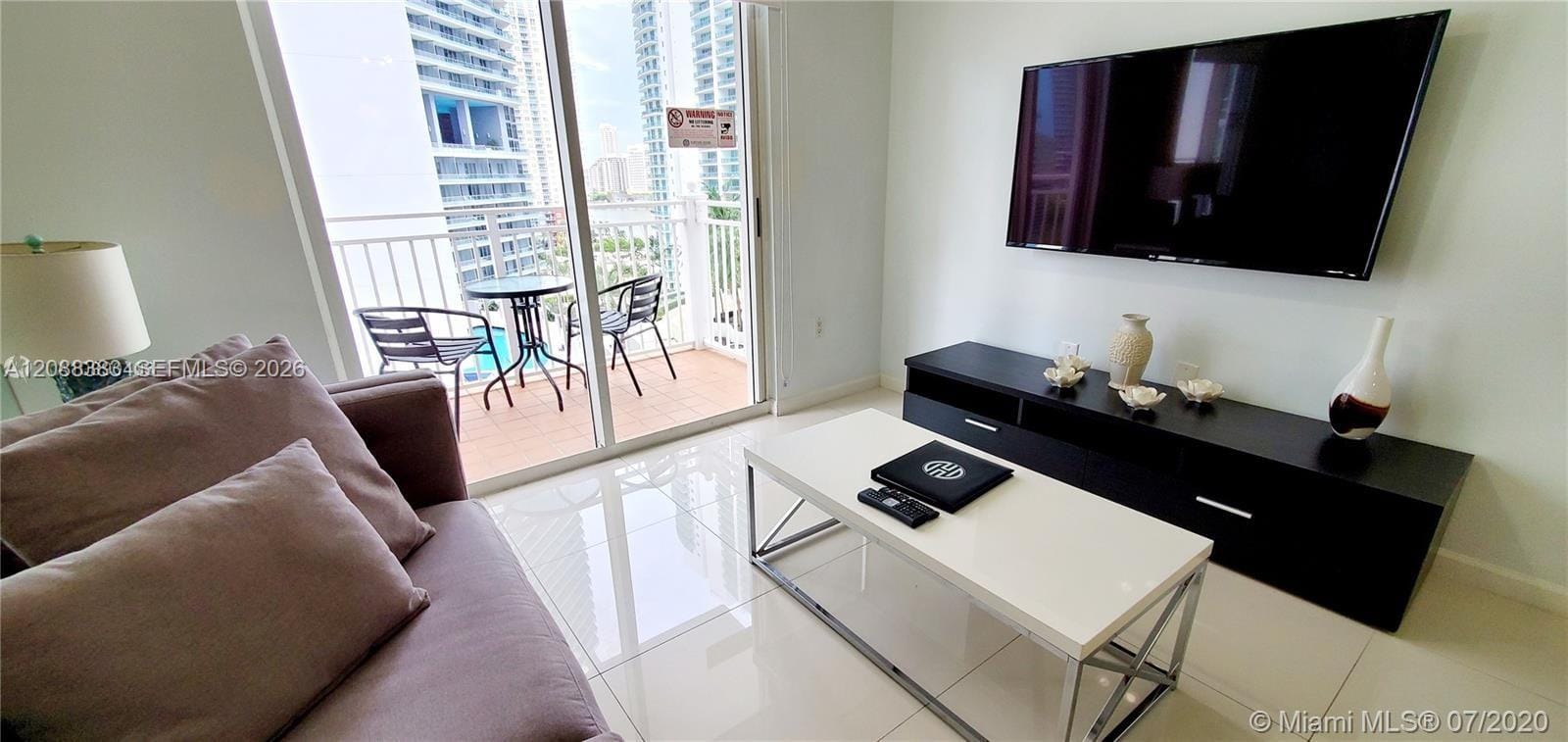 185 SE 14th Terrace 1203, Miami, FL 33131 photo 2