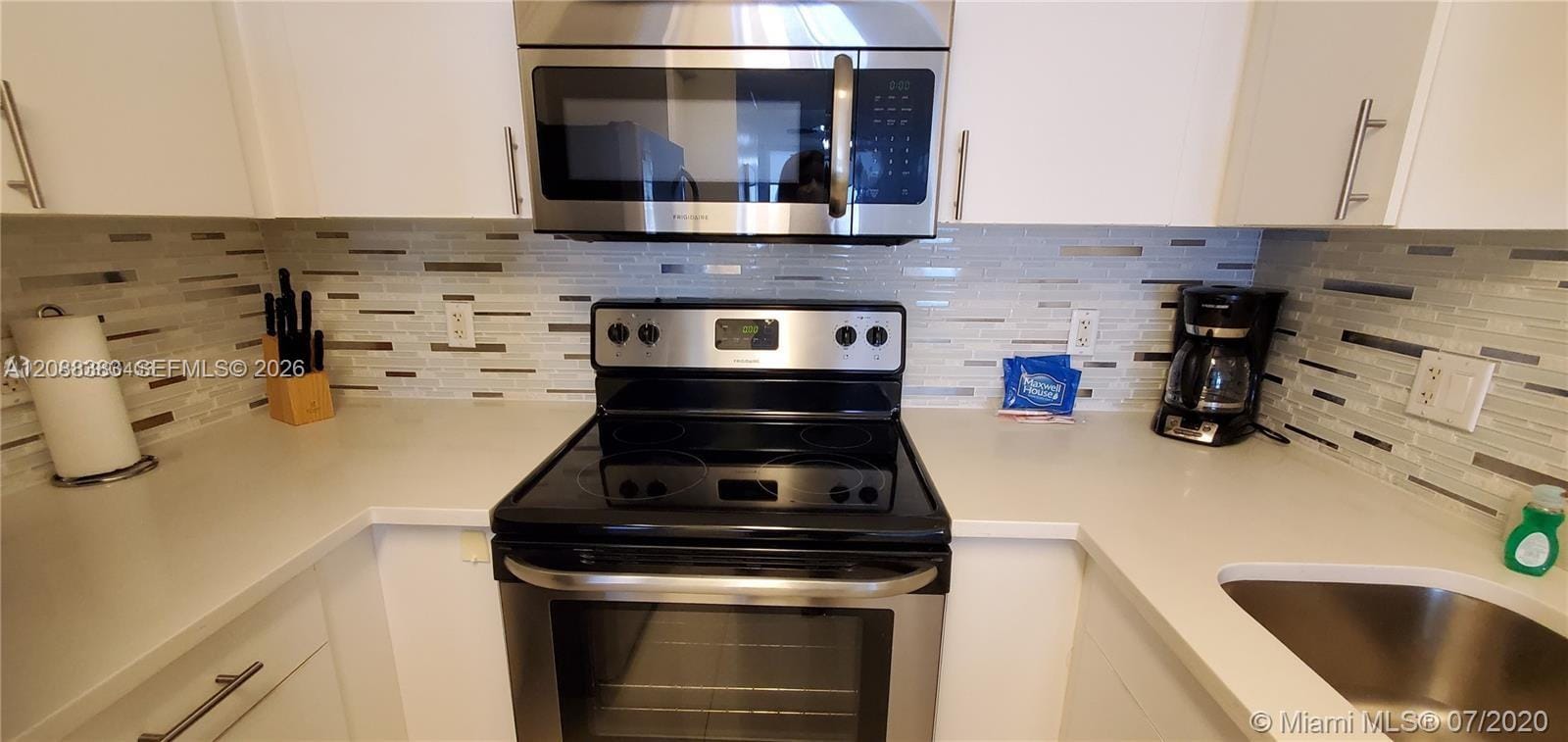 185 SE 14th Terrace 1203, Miami, FL 33131 photo 22