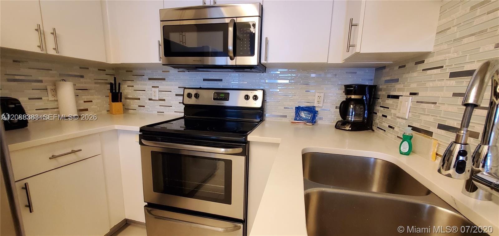 185 SE 14th Terrace 1203, Miami, FL 33131 photo 26