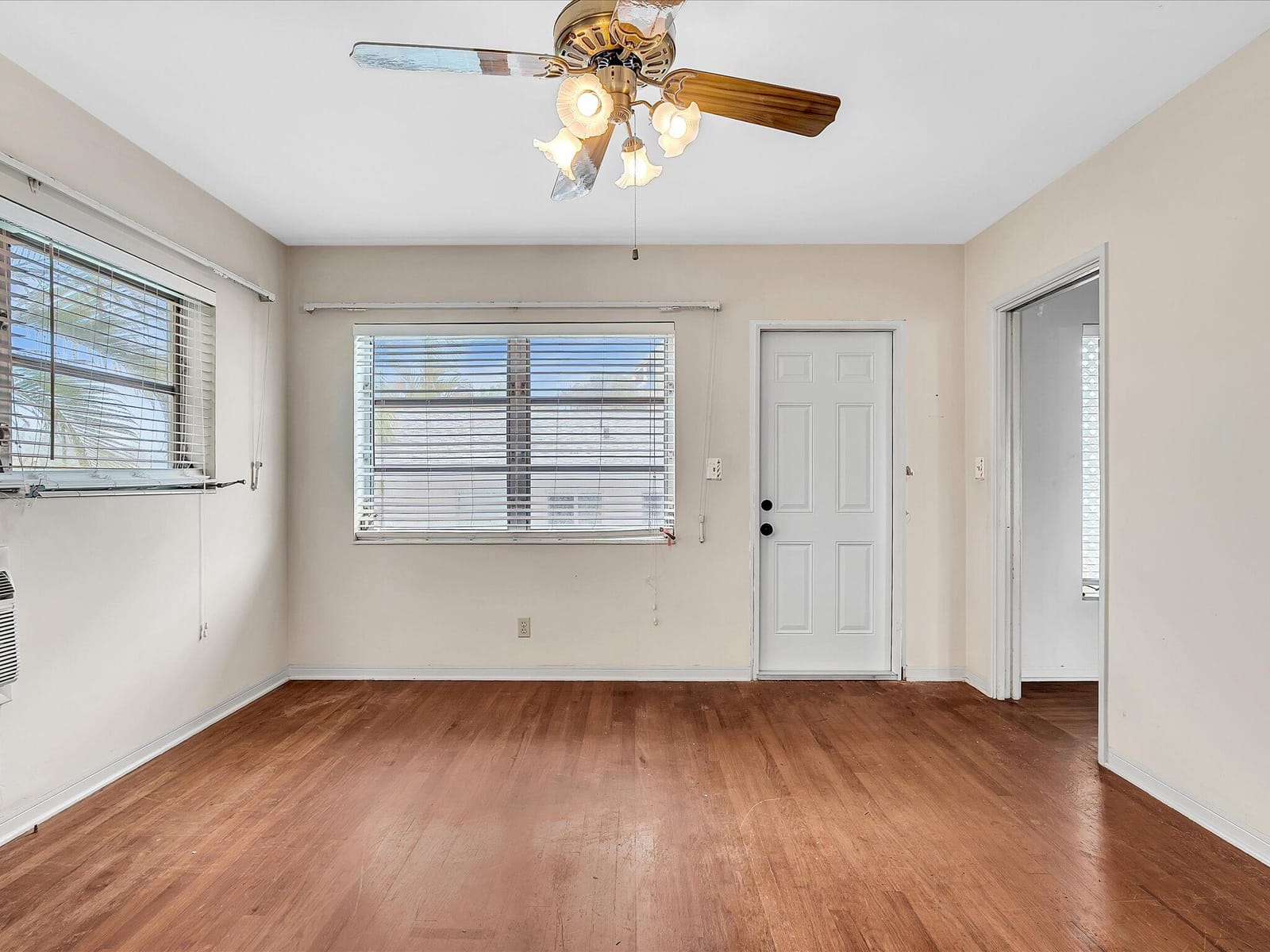 702 S RIVERSIDE Drive, Pompano Beach, FL 33062 photo 14
