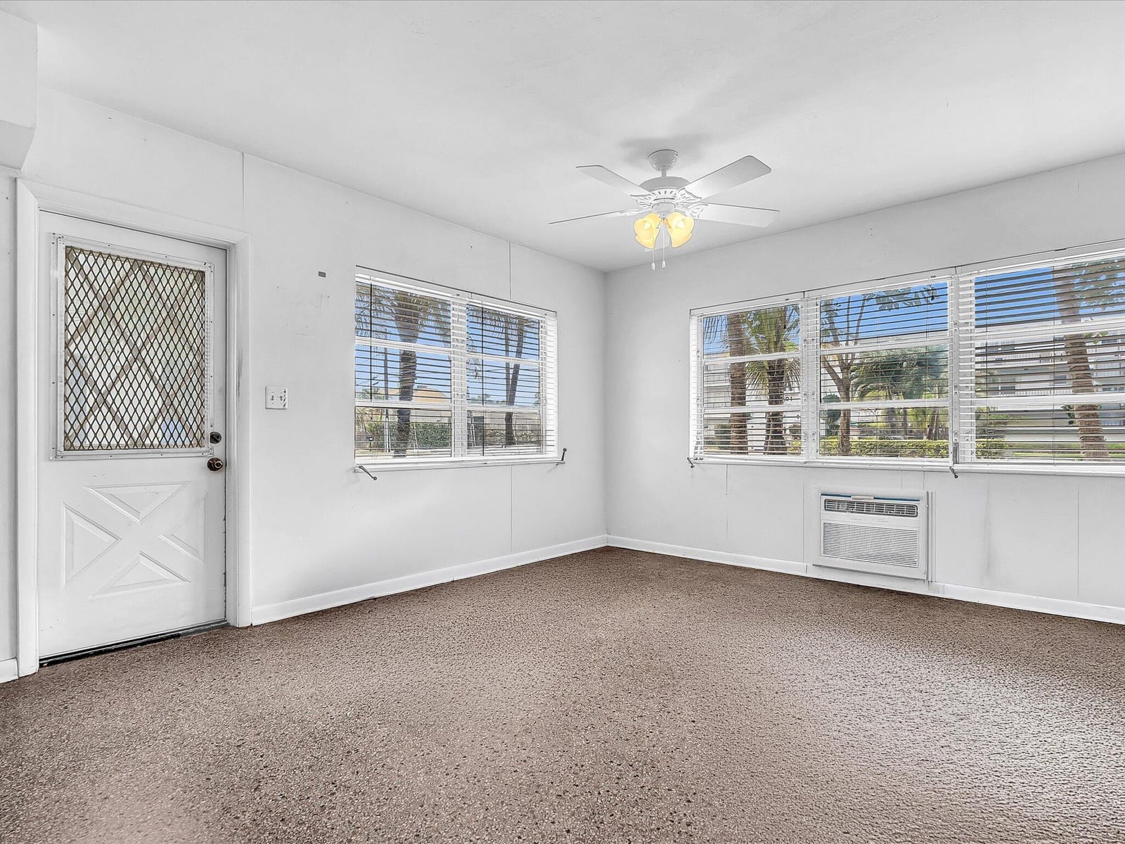 702 S RIVERSIDE Drive, Pompano Beach, FL 33062 photo 19