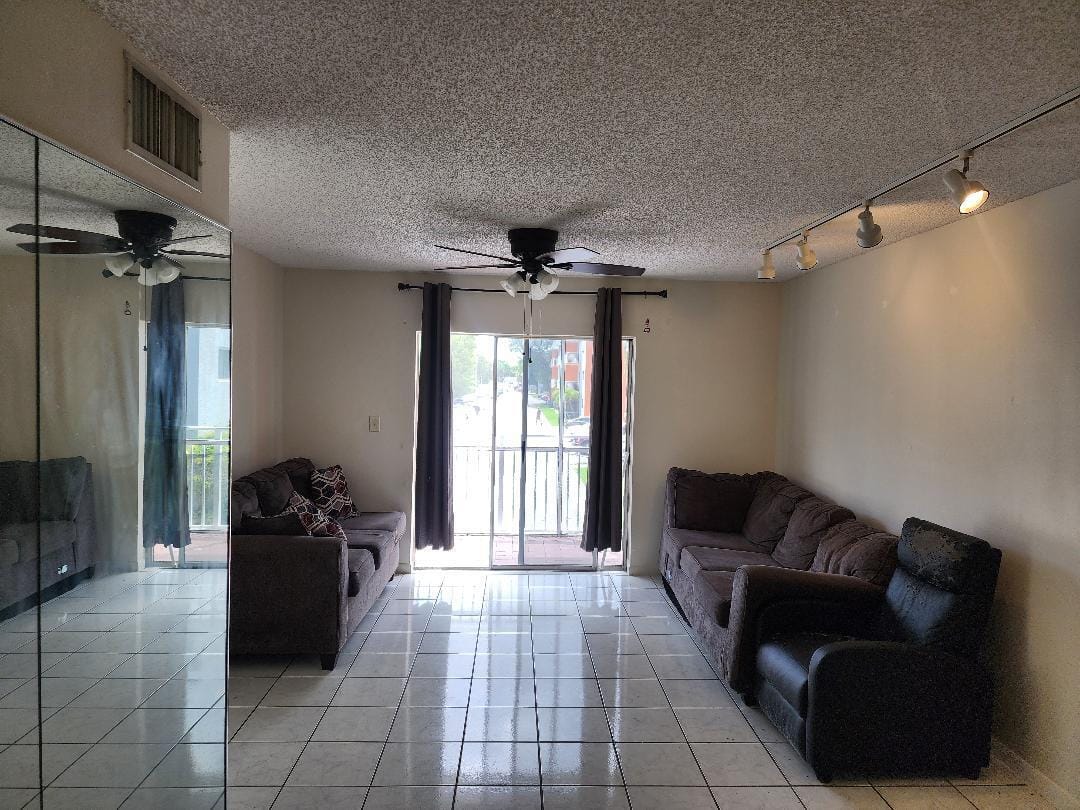 11311 SW 200TH Street SW 214-D — photo 2