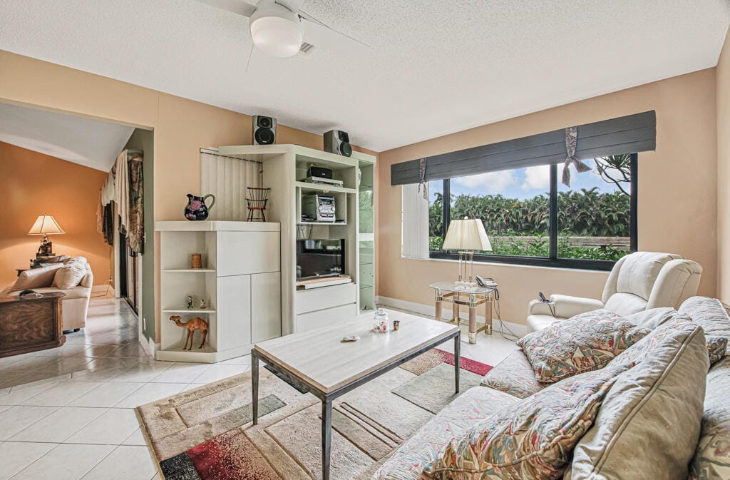 10301 GREENBRIAR Court, Boca Raton, FL 33498 photo 15