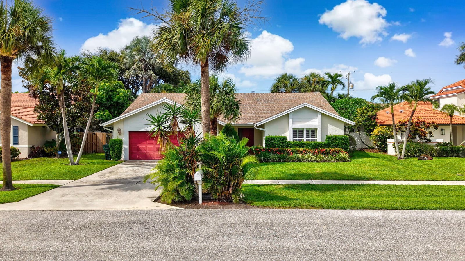 435 MOHAWK Lane, Boca Raton, FL 33487 photo 2