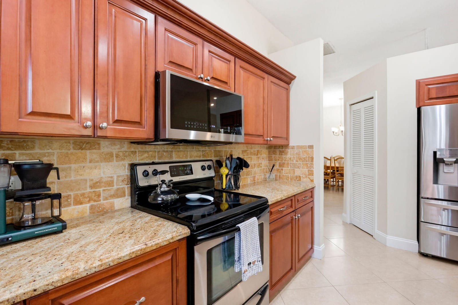 435 MOHAWK Lane, Boca Raton, FL 33487 photo 12