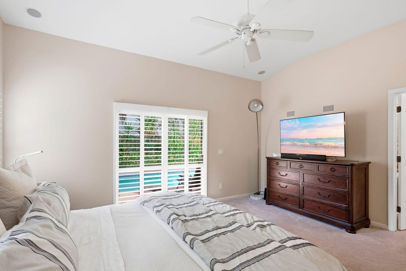 435 MOHAWK Lane, Boca Raton, FL 33487 photo 21