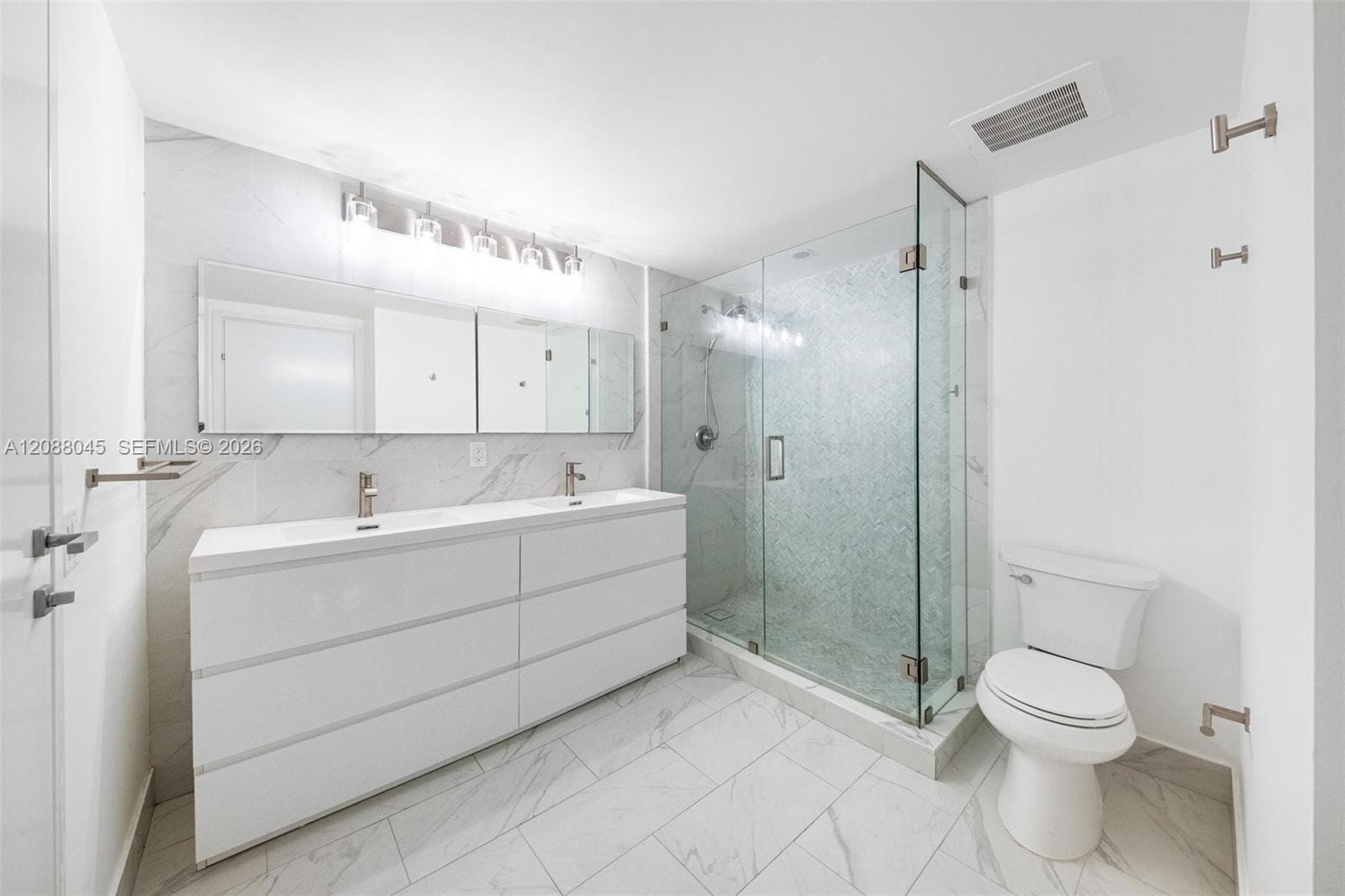 1300 Brickell Bay Drive 704, Miami, FL 33131 photo 6