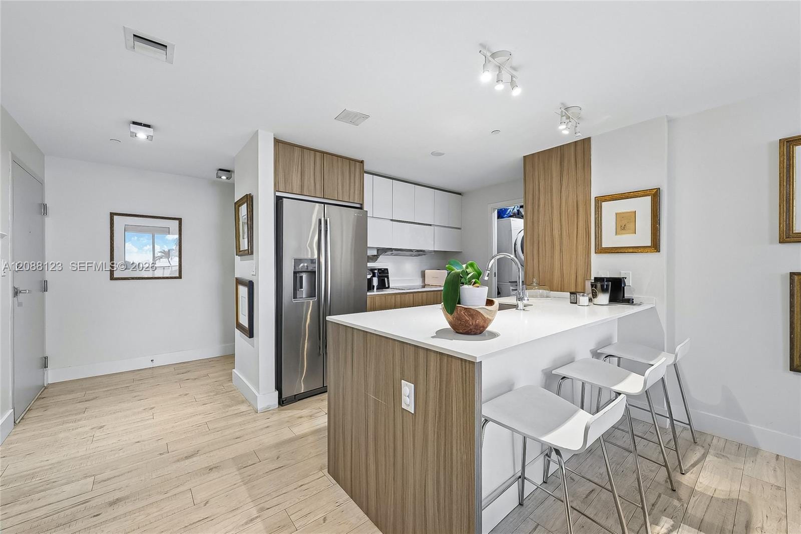 600 NE 27th Street 704, Miami, FL 33137 photo 4