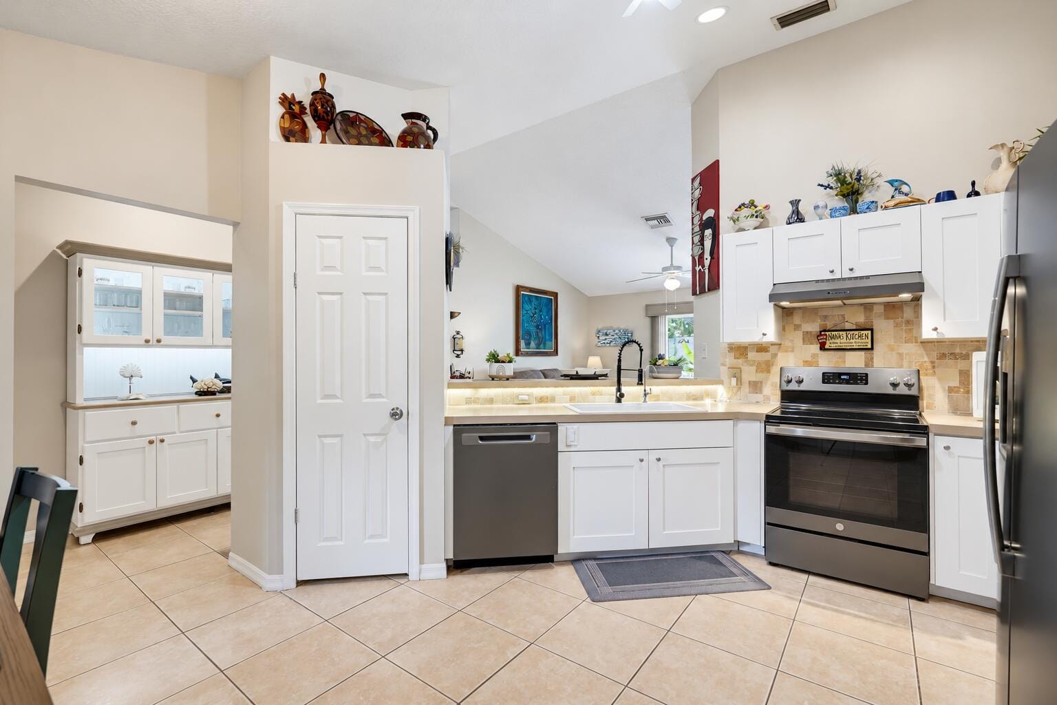 6385 4TH Place, Vero Beach, FL 32968 photo 11