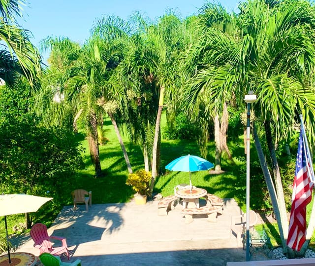 127 Waltham F, West Palm Beach, FL 33417