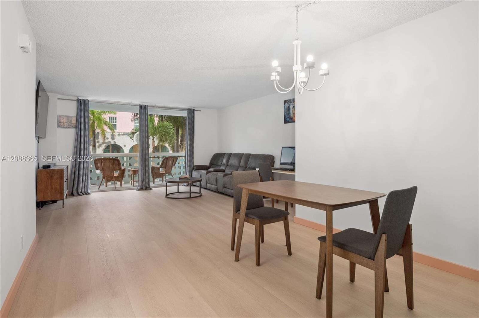 1 N Golfview Road 201