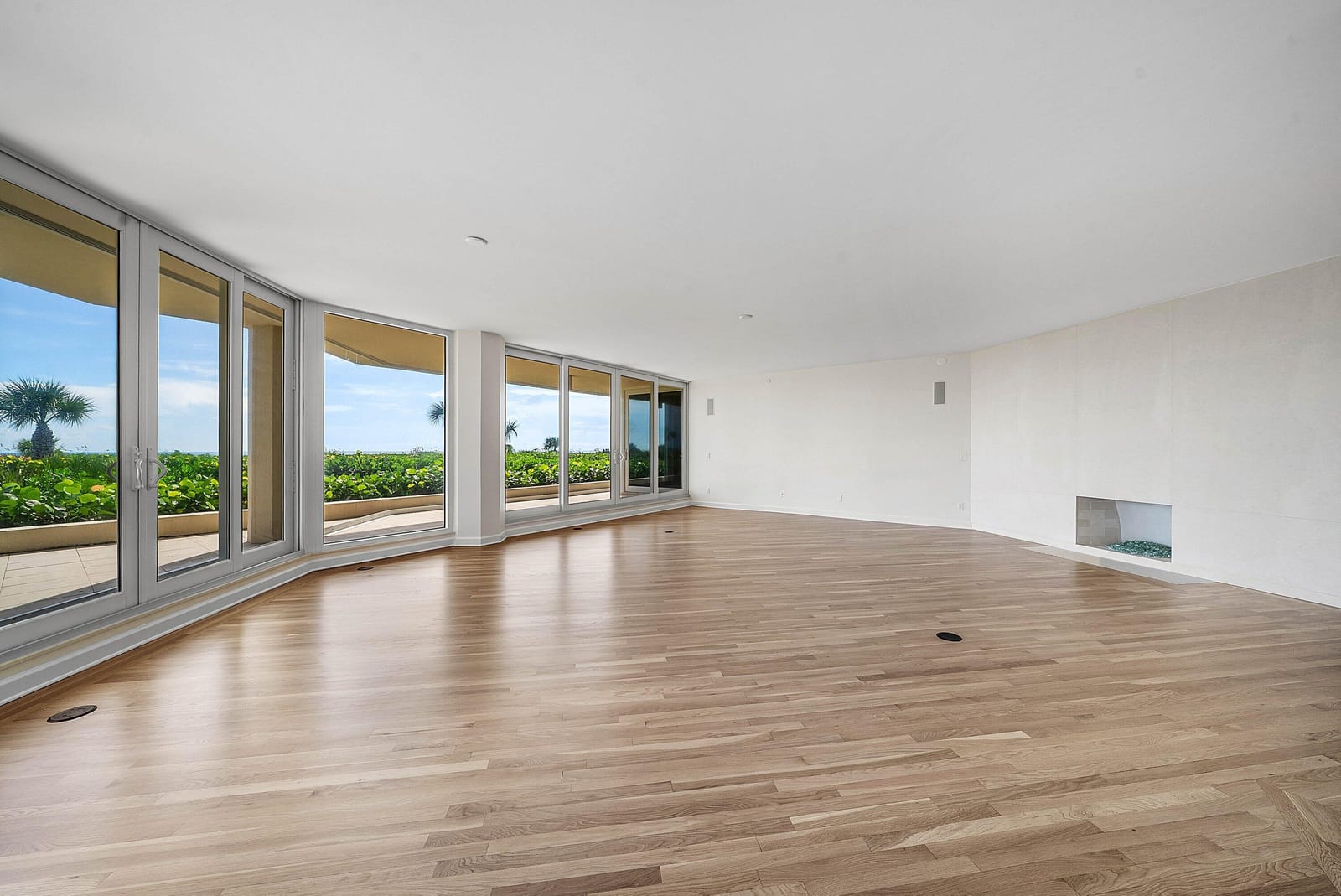 3001 SE Island Point Lane 12 — photo 4