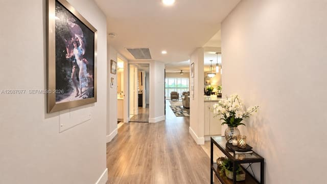 1400 SW 137th Avenue 305F, Pembroke Pines, FL 33027