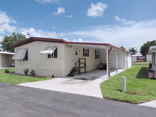 1339 OLD LAKEPORT Road NW 4, Moore Haven, FL 33471