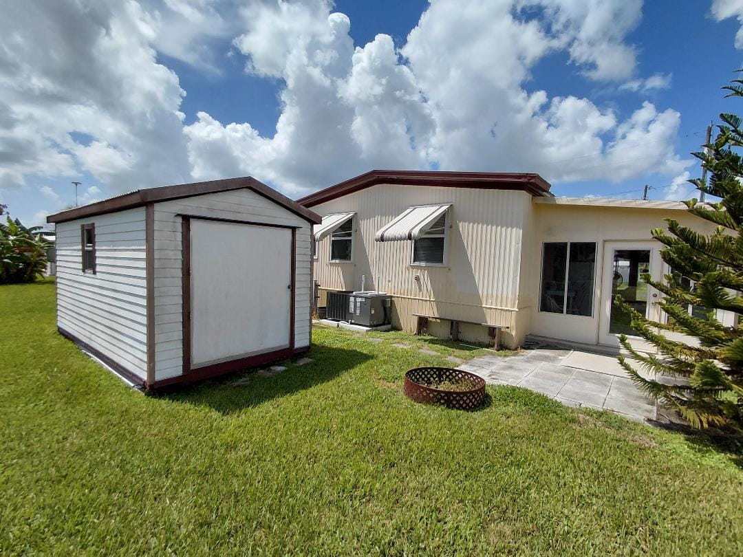 1339 OLD LAKEPORT Road NW 4, Moore Haven, FL 33471 photo 2