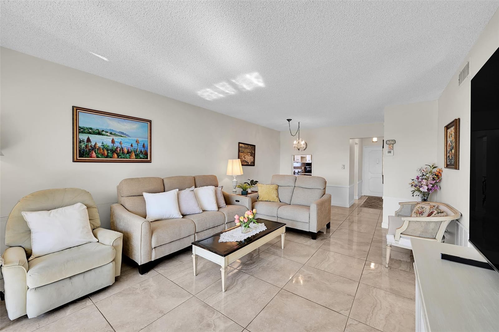 2350 NE 14th Street Causeway 609 — photo 4