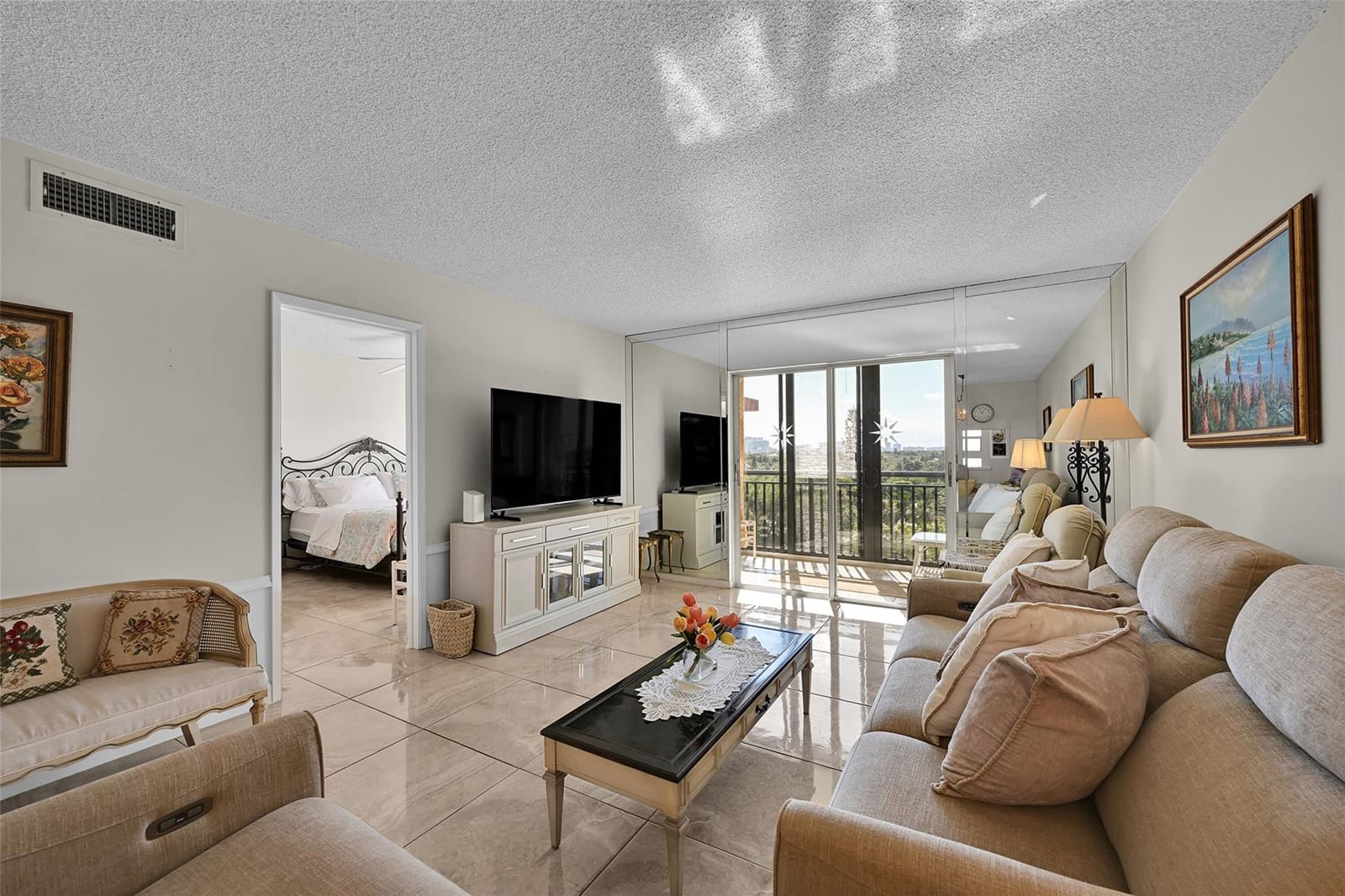 2350 NE 14th Street Causeway 609 — photo 5