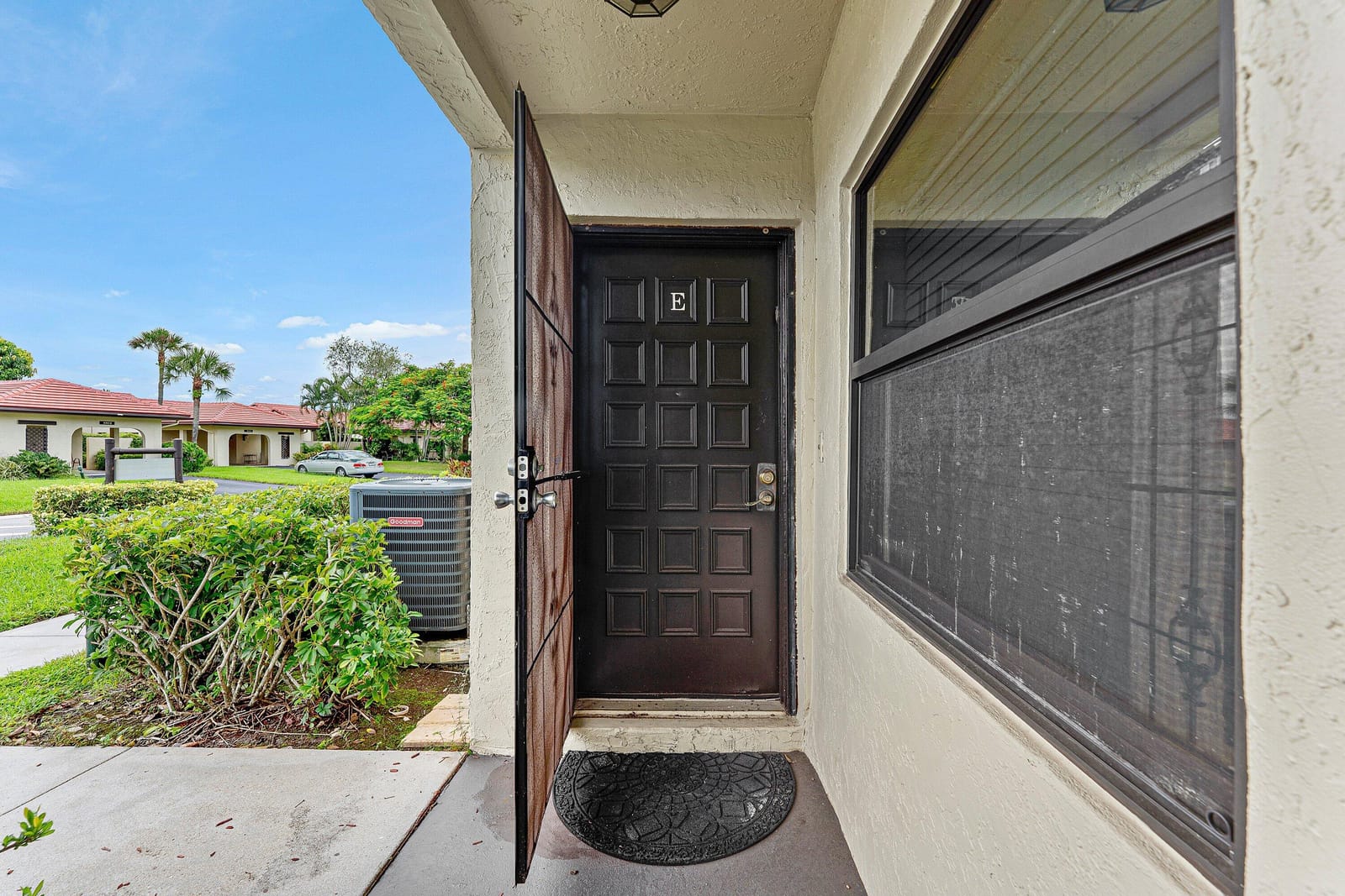 8520 CASA DEL LAGO E, Boca Raton, FL 33433 photo 2
