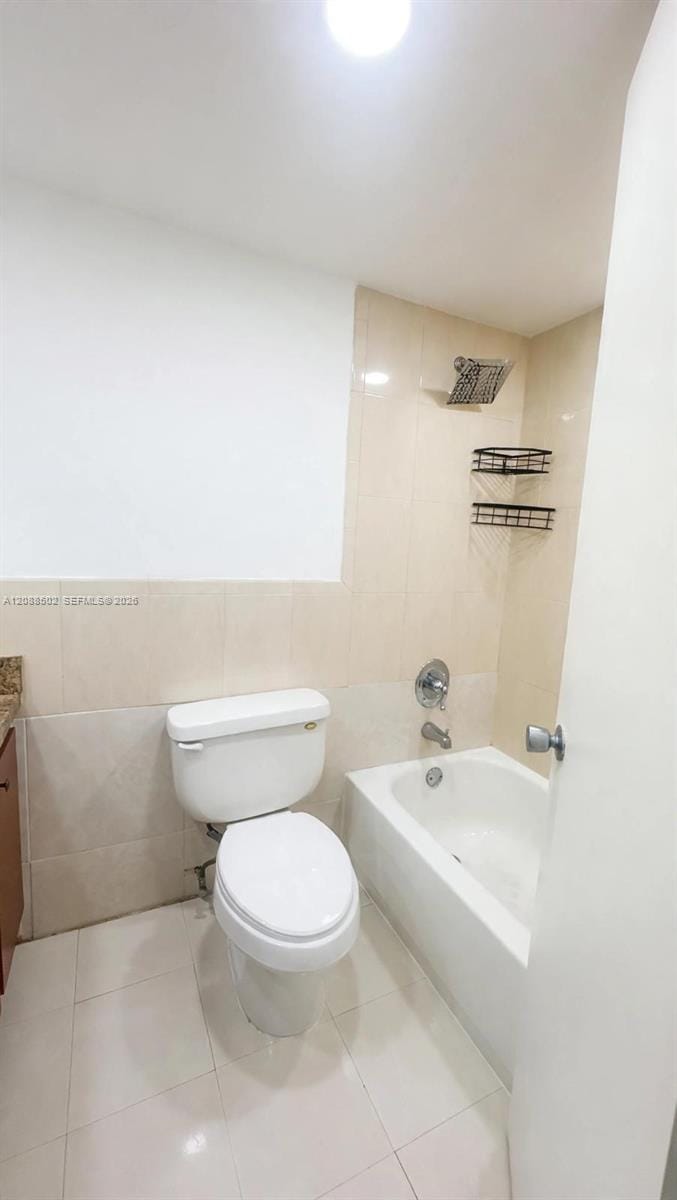 1701 NW 46th Avenue 105 — photo 8