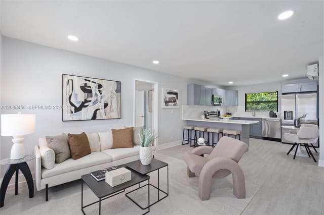 6405 Dawson Street, Hollywood, FL 33023