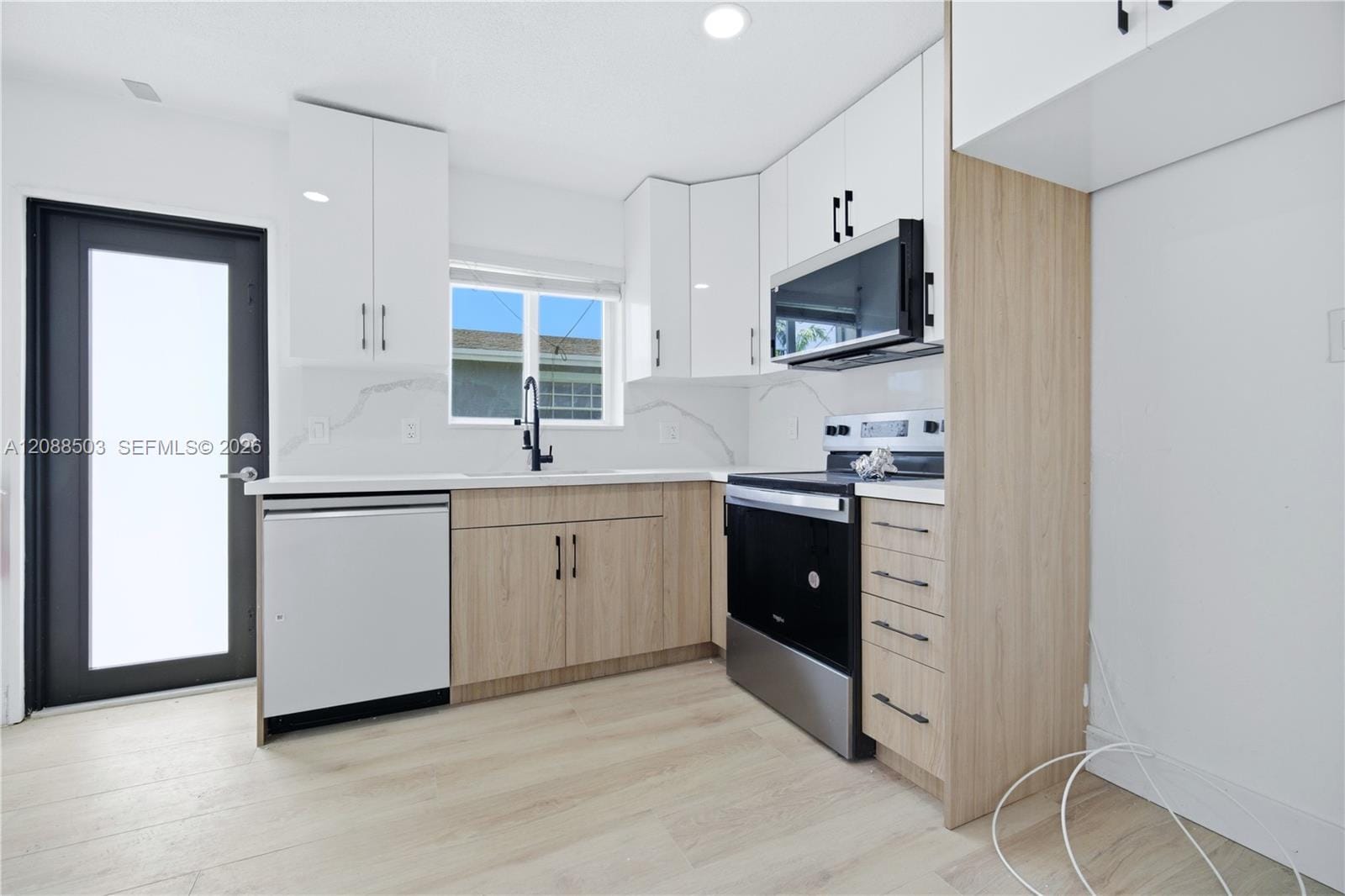 2209 SW 61st Avenue 1-2 — photo 1