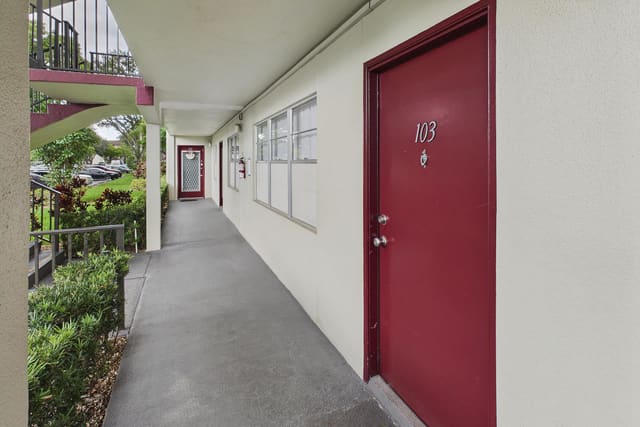 13155 SW 7TH Court 103E, Pembroke Pines, FL 33027