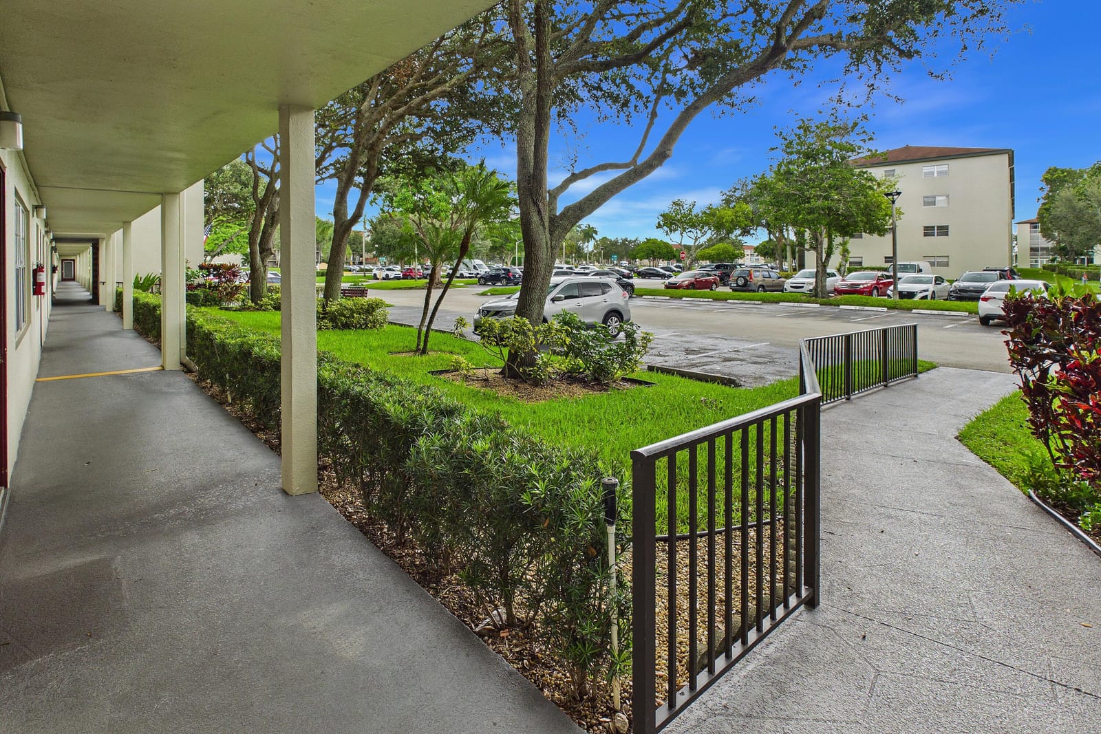 13155 SW 7TH Court 103E, Pembroke Pines, FL 33027 photo 2