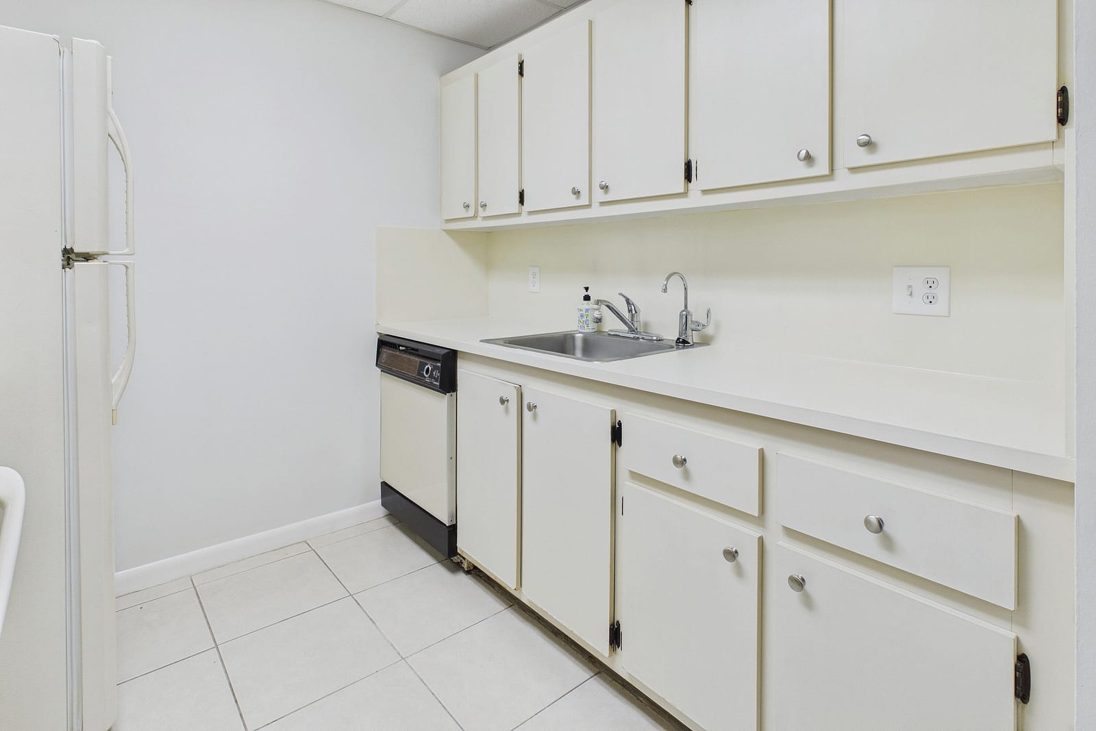 13155 SW 7TH Court 103E, Pembroke Pines, FL 33027 photo 13