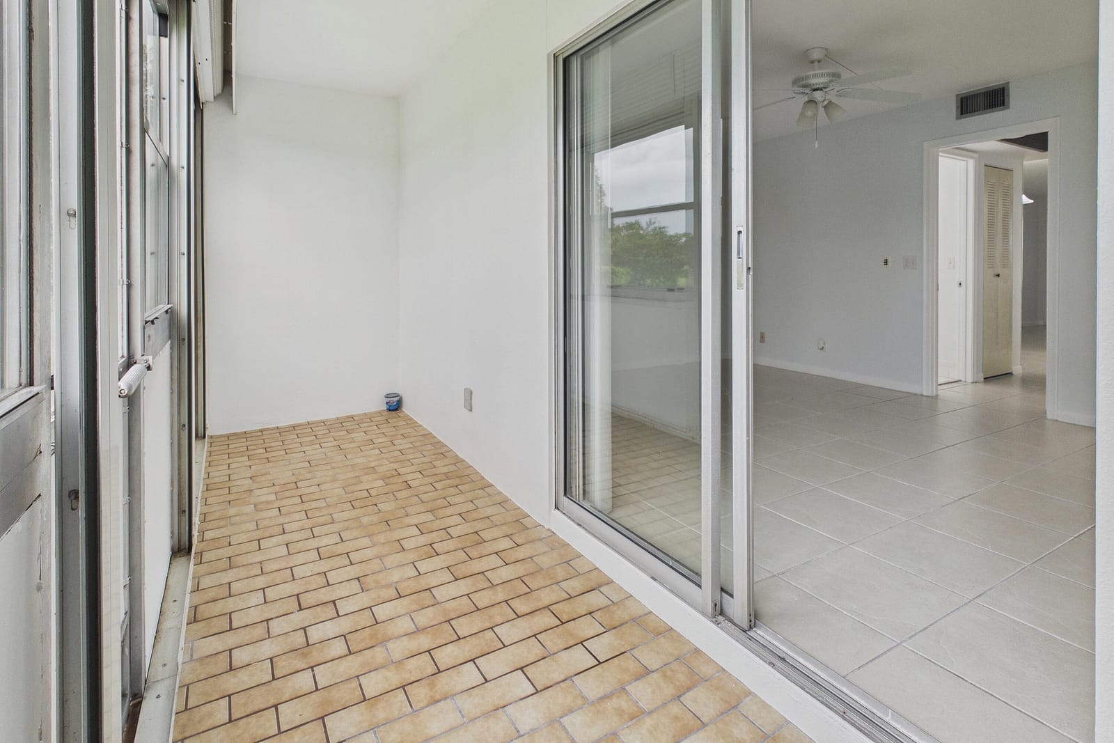 13155 SW 7TH Court 103E, Pembroke Pines, FL 33027 photo 27
