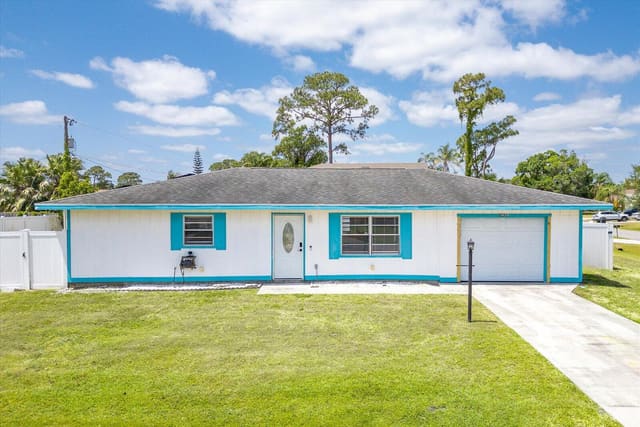 1430 SE OCEAN Lane, Port St. Lucie, FL 34983