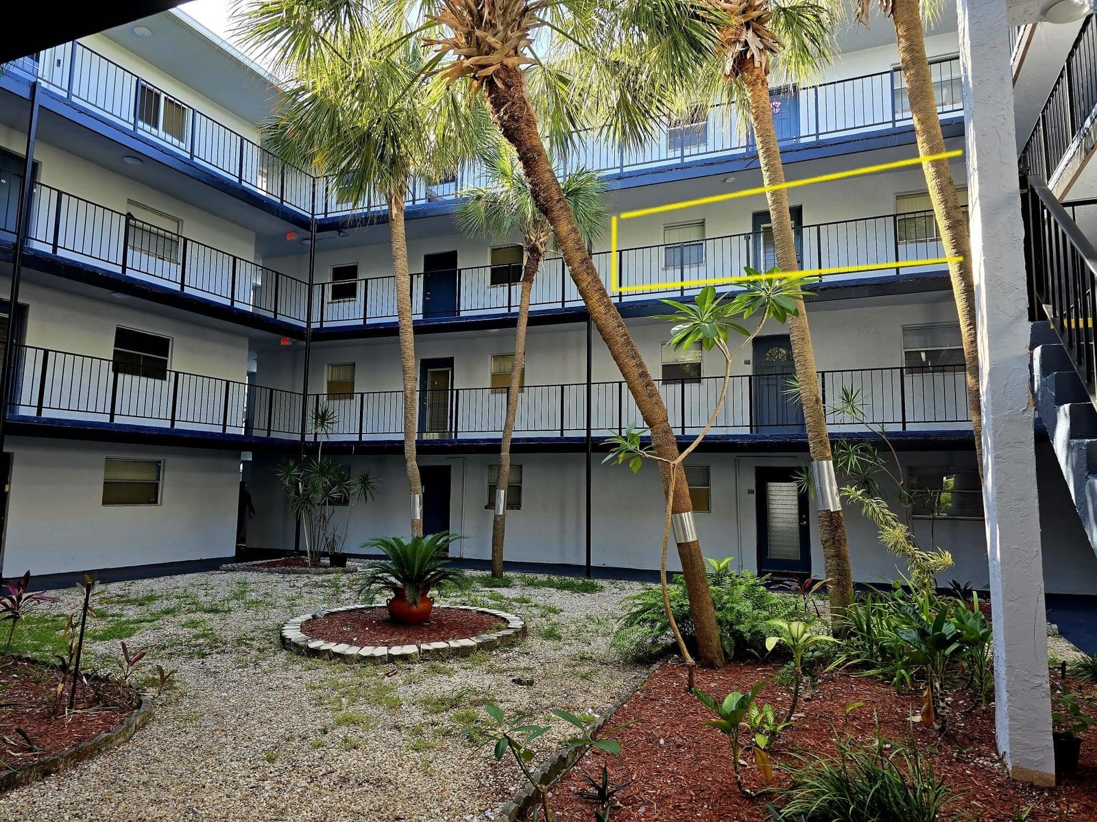 2860 SOMERSET Drive 317K, Lauderdale Lakes, FL 33311