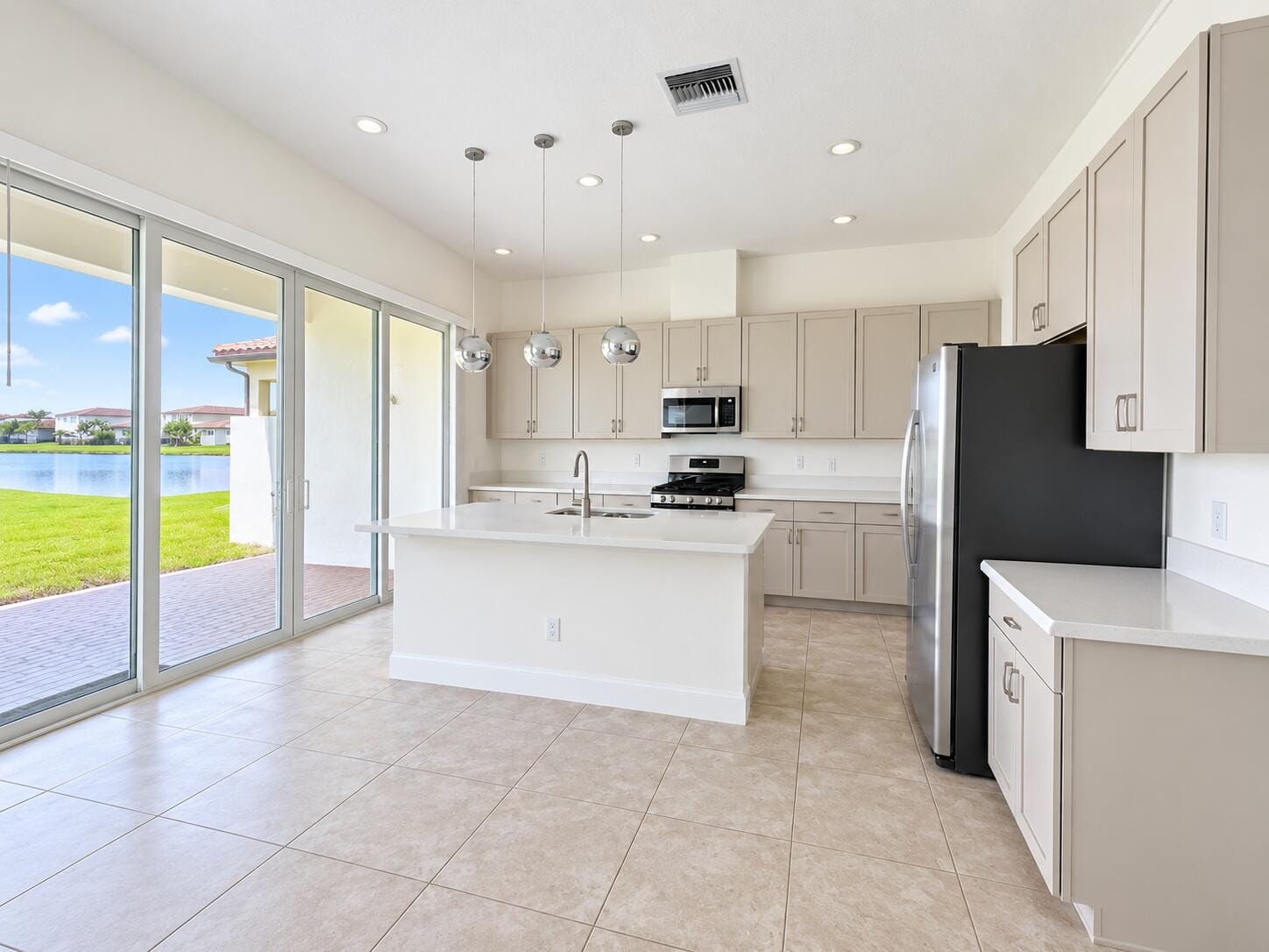 4763 SADDLE RANCH Road — photo 6