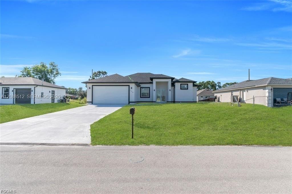 194 Bell Boulevard S, Lehigh Acres, FL 33974 photo 2
