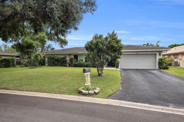 8412 NW 26TH Drive, Coral Springs, FL 33065