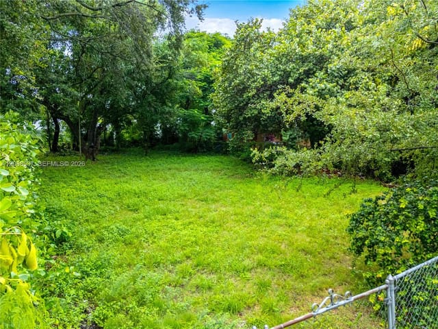 920 NW 51st Street, Miami, FL 33127