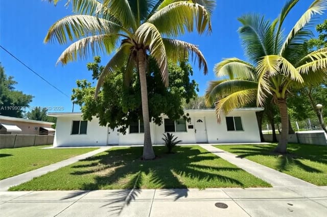 16202 NE 18th Court, North Miami Beach, FL 33162