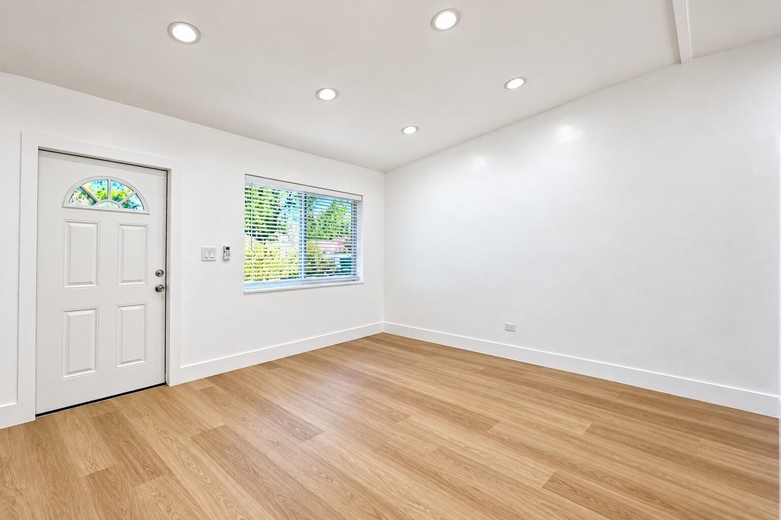 16202 NE 18th Court, North Miami Beach, FL 33162 photo 4