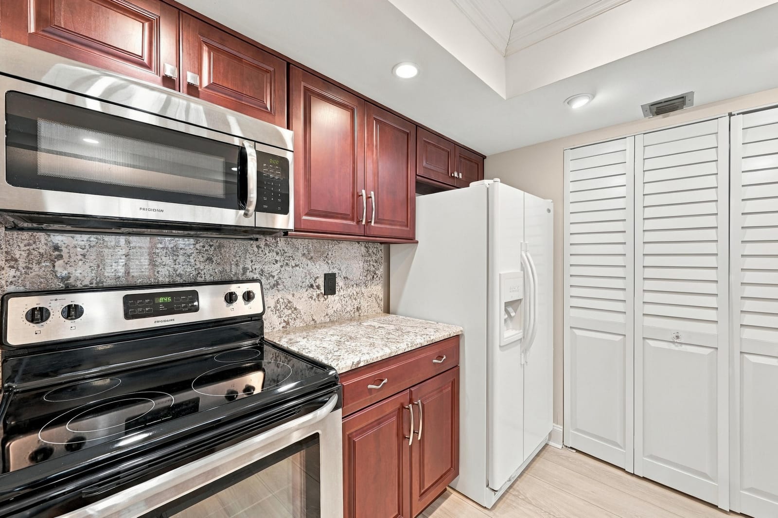 424 NW 70TH Avenue 121, Plantation, FL 33317 photo 13
